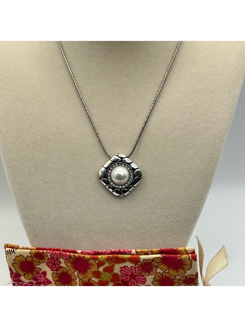 Brighton Pebble Dot Pearl Short Necklace 18" Silver Plated & Cloth Bag